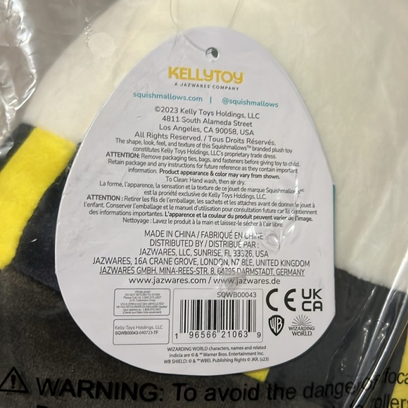 NWT. SQUISHMALLOWS Harry Potter Hufflepuff Badger Plush - Picture 4 of 7